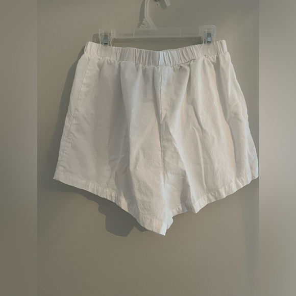 White Tie Waist Pocket Shorts, white size XS - Picture 3 of 3